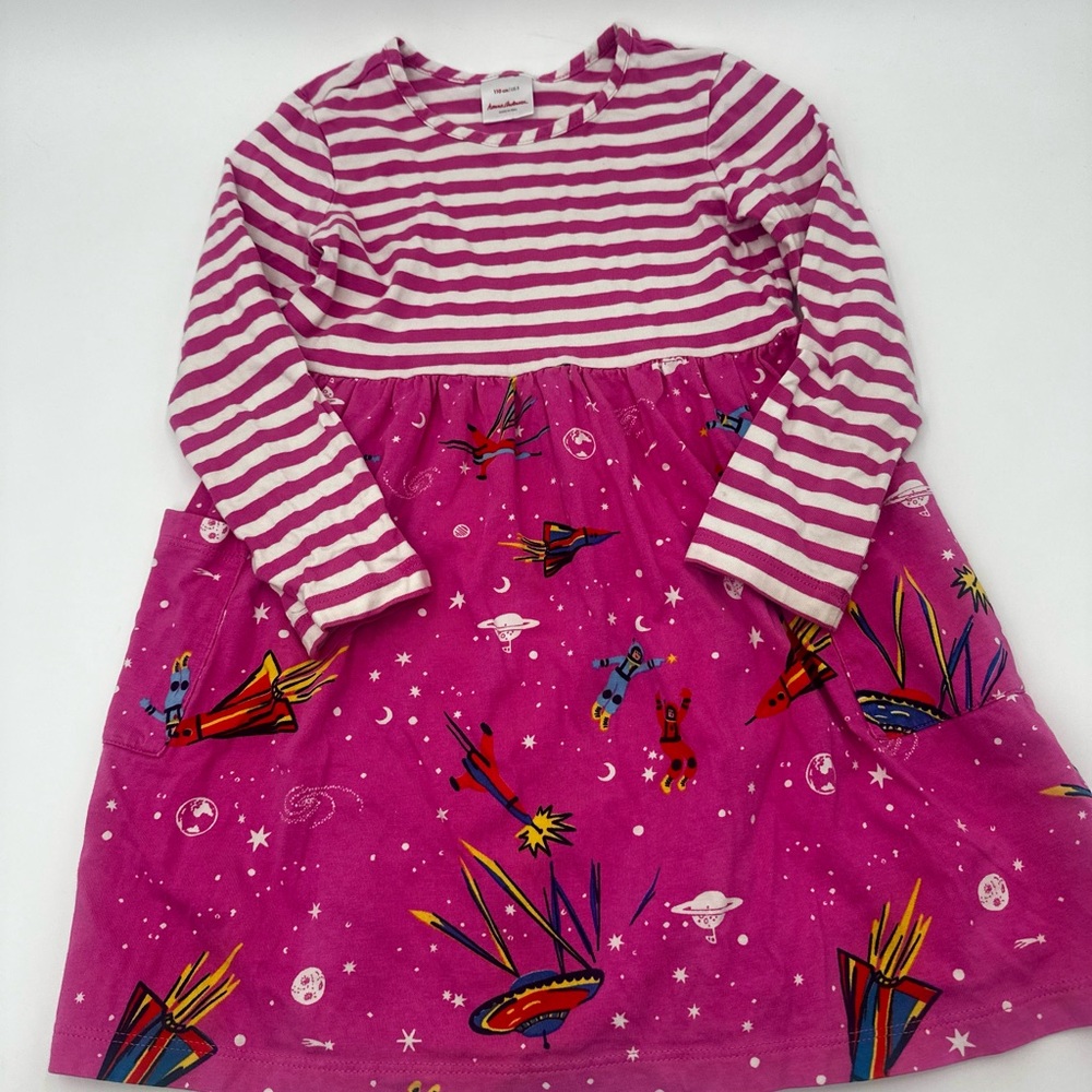 Hanna Andersson space print dress 110/5
